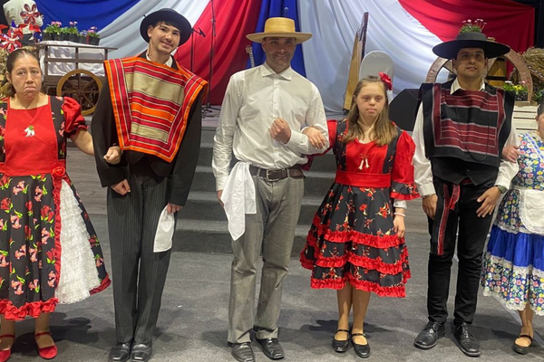 Concurso intercomunal de cueca en el Club Providencia